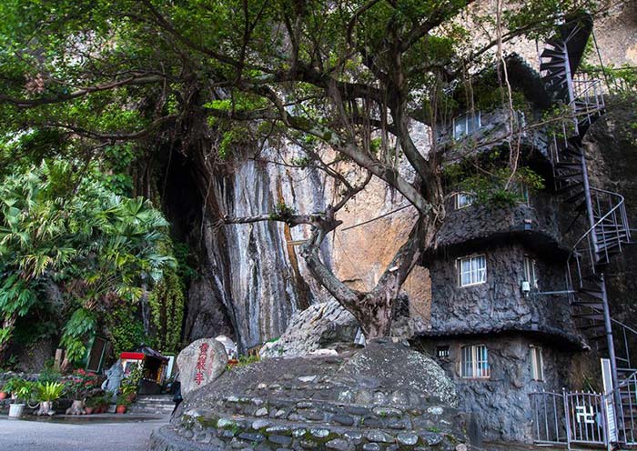 Baxian Cave